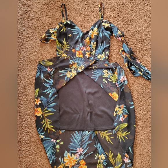 Floral Dress - Picture 3 of 3